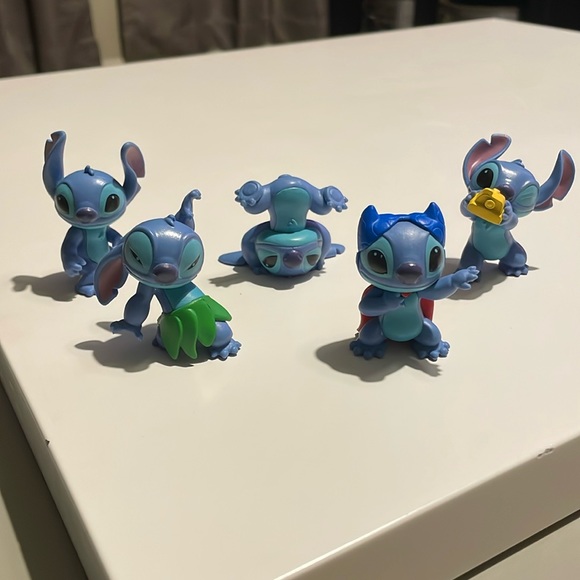 Disney Other - Stitch figurines